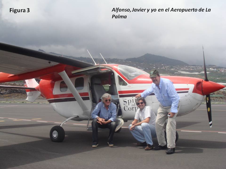 Alfonso, Javier y José en el aeropuerto de La Palma