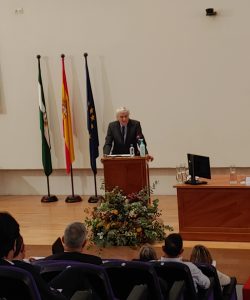 Conmemoración 100.000 caterismos - Dr José Suárez de Lezo durante su intervención